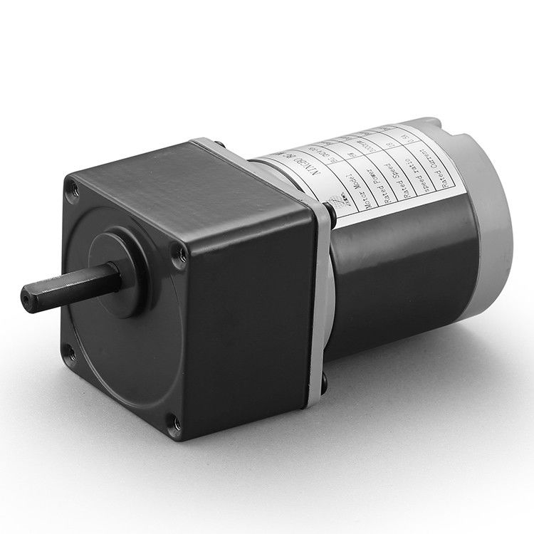 Verstelbare snelheid 60mm 24v 5w Makkelijk te bedienen gepoetste gelijkstroommotor YLP 80BL-154-3